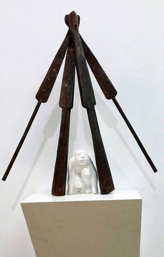 Paz Santos, escultora